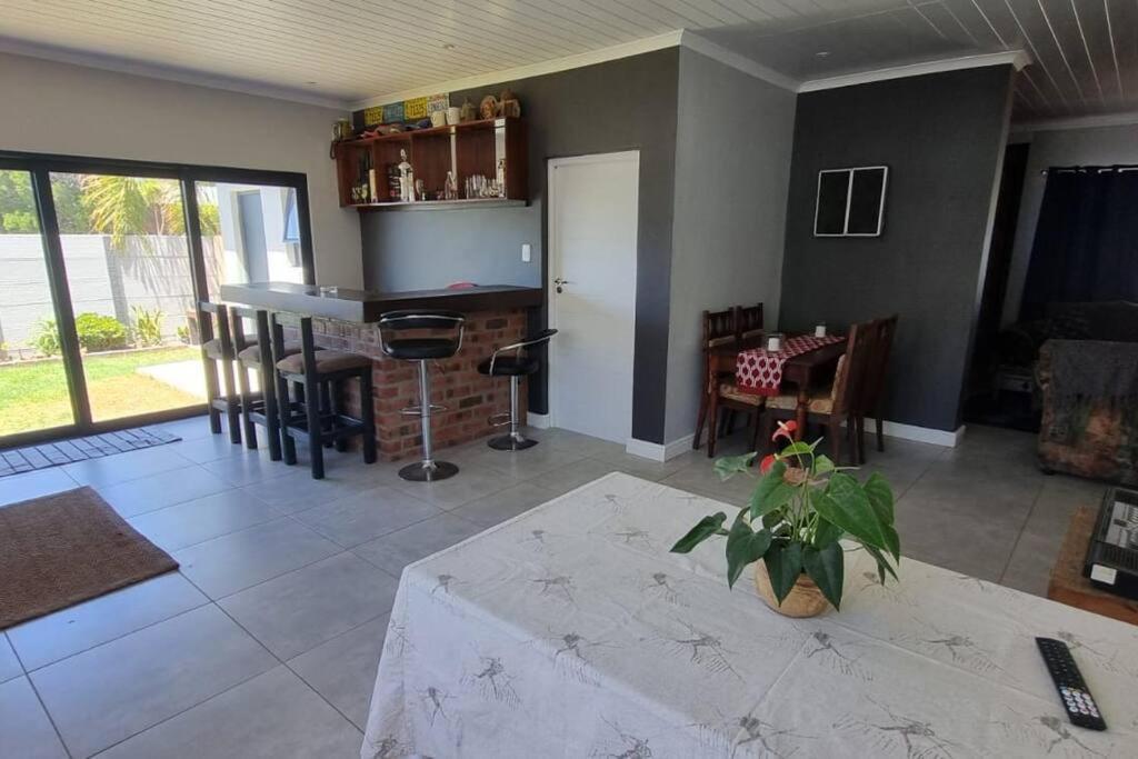 Family To Rent Holiday home Cape Town